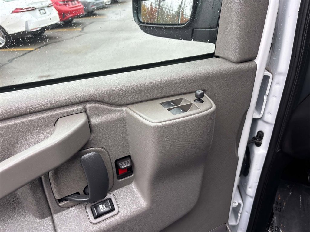 Used 2024 Chevrolet Express 2500 w/ Driver Convenience Package image 11