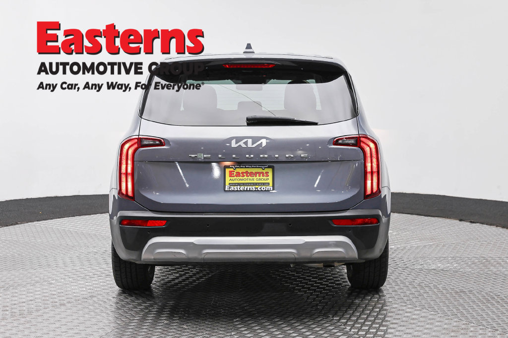 Used 2022 Kia Telluride LX FWD image 7