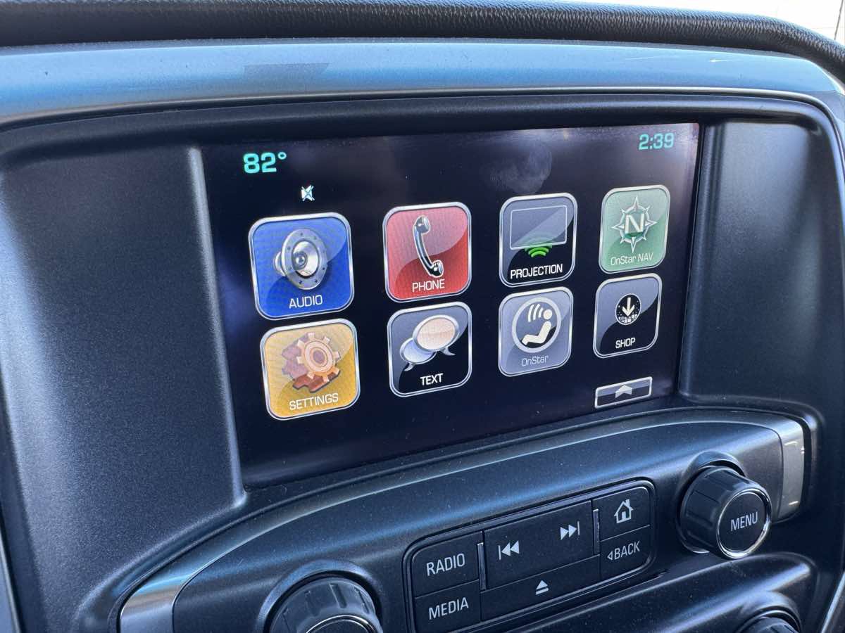 Used 2017 Chevrolet Silverado 1500 LT AWD/4WD image 29