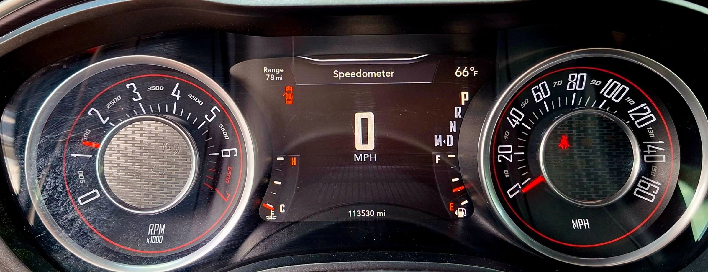 Used 2015 Dodge Challenger SXT image 17