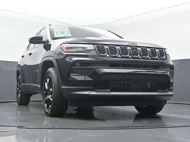 New 2025 Jeep Compass Latitude w/ Sun & Sound Group AWD/4WD image 53