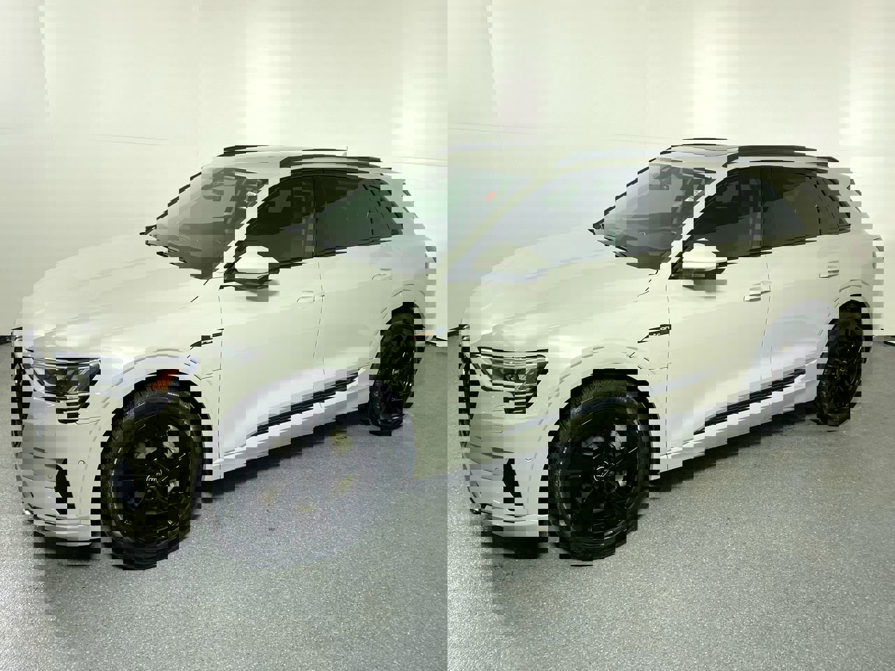 Certified 2021 Audi e-tron Premium w/ Convenience Plus Package image 25