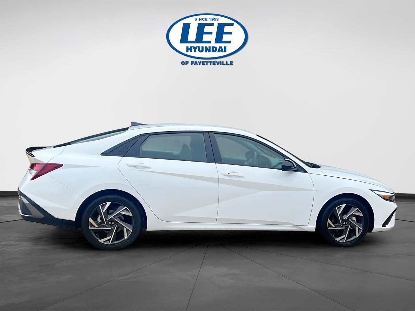 Certified 2025 Hyundai Elantra Sport image 6