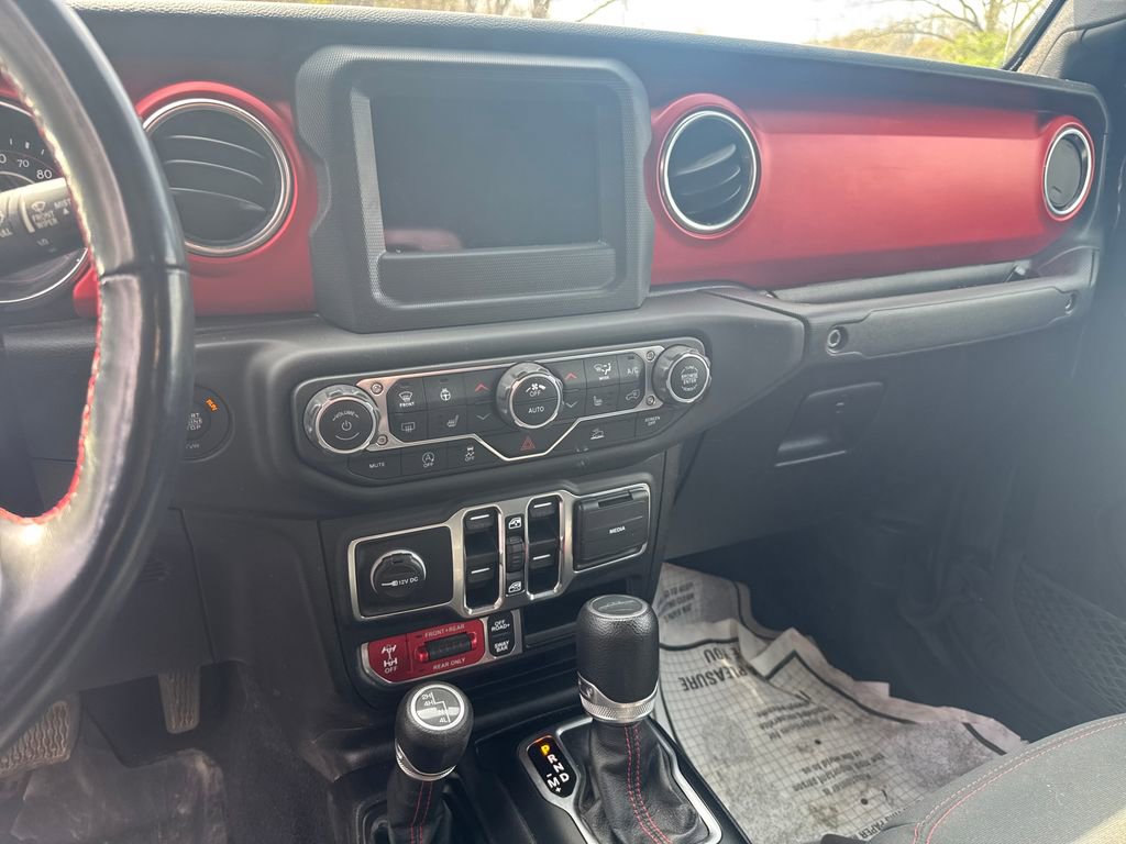 Used 2021 Jeep Gladiator Rubicon w/ Cold Weather Group AWD/4WD image 10