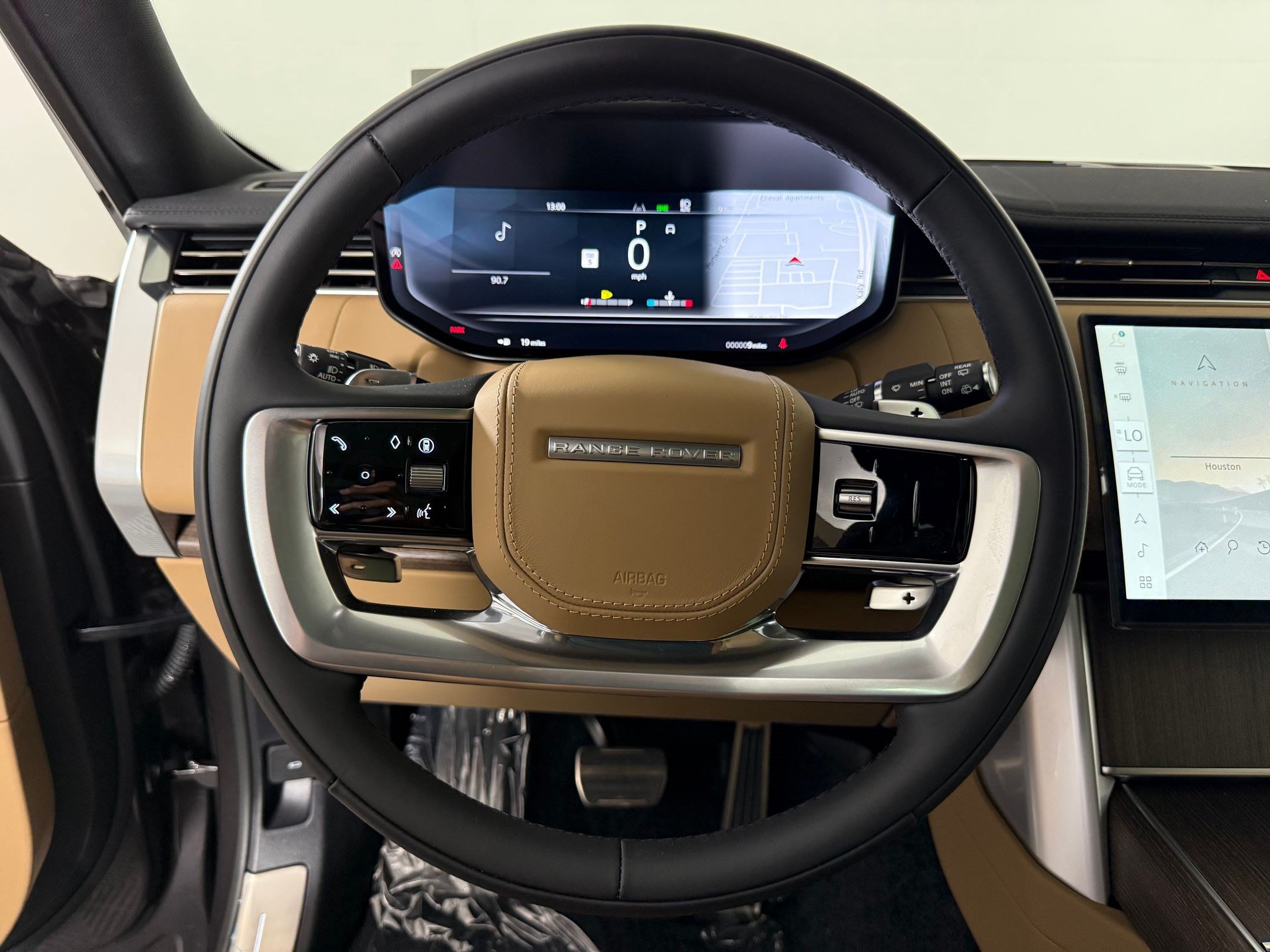New 2026 Land Rover Range Rover SE AWD/4WD image 11