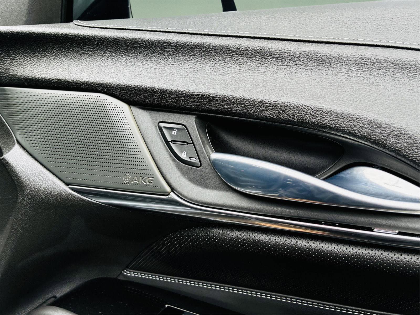 Used 2022 Cadillac CT4 V Blackwing w/ Carbon Fiber 1 Package image 38