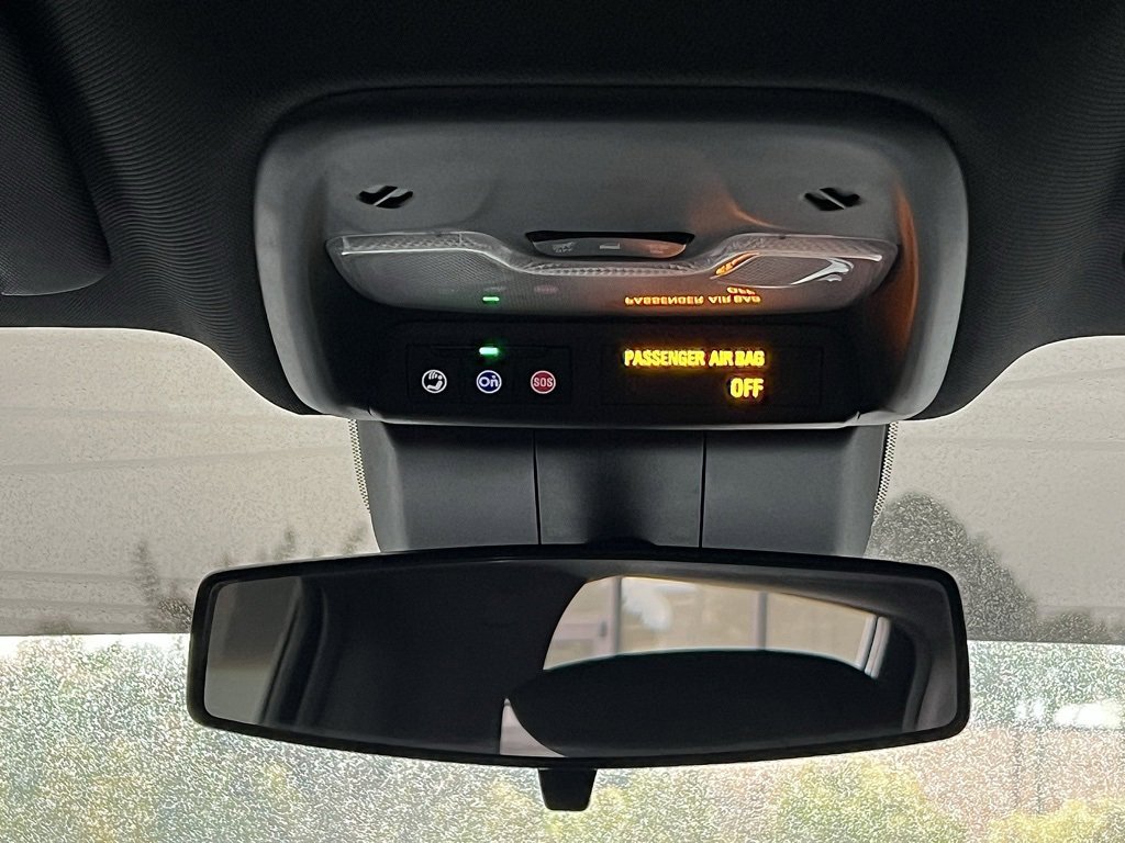 Used 2023 Chevrolet Colorado Trail Boss w/ Technology Package image 38