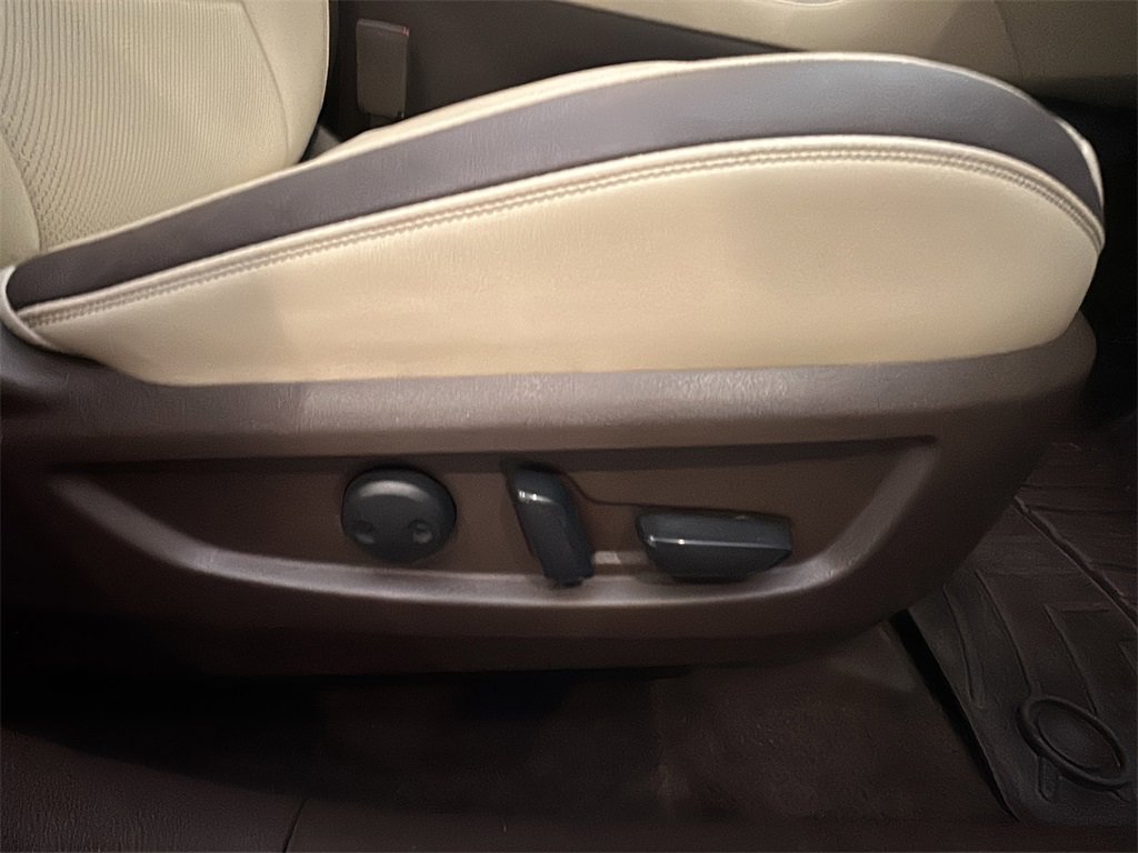 Used 2019 INFINITI QX50 Essential w/ Sensory Package image 14