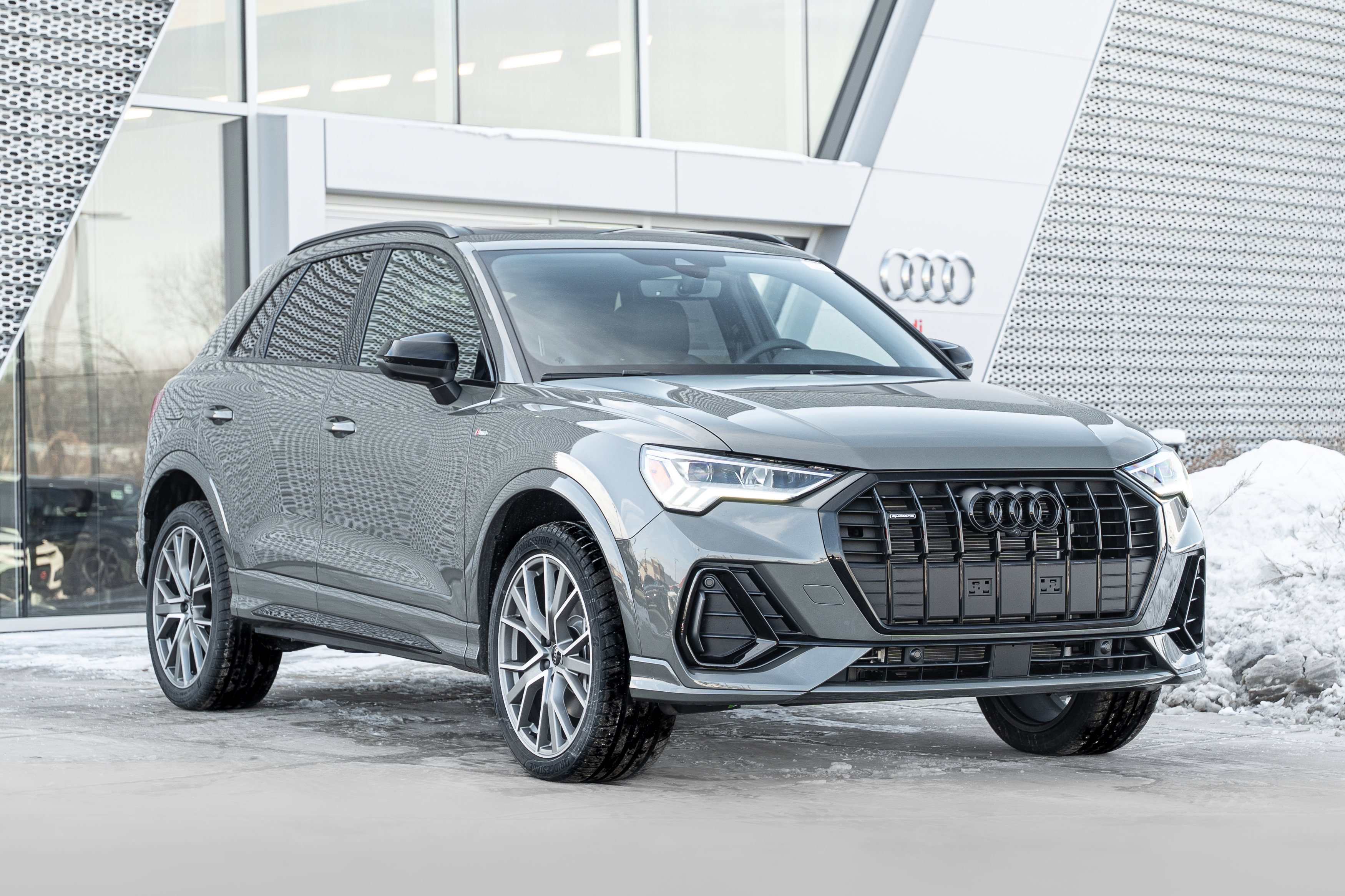 New 2025 Audi Q3 2.0T Premium Plus