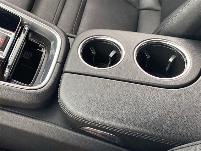 Used 2019 Porsche Panamera 4 image 32