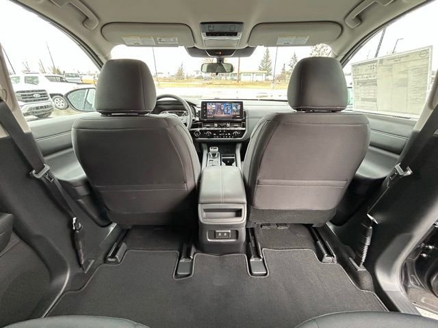 New 2026 Nissan Pathfinder SV image 32