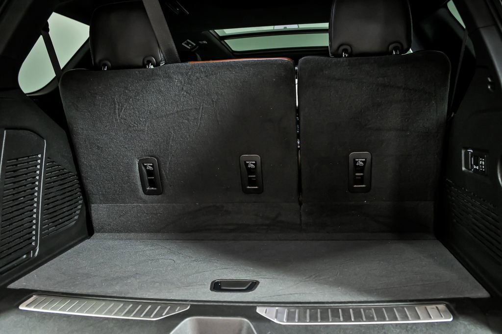 Used 2023 GMC Yukon Denali Ultimate image 8