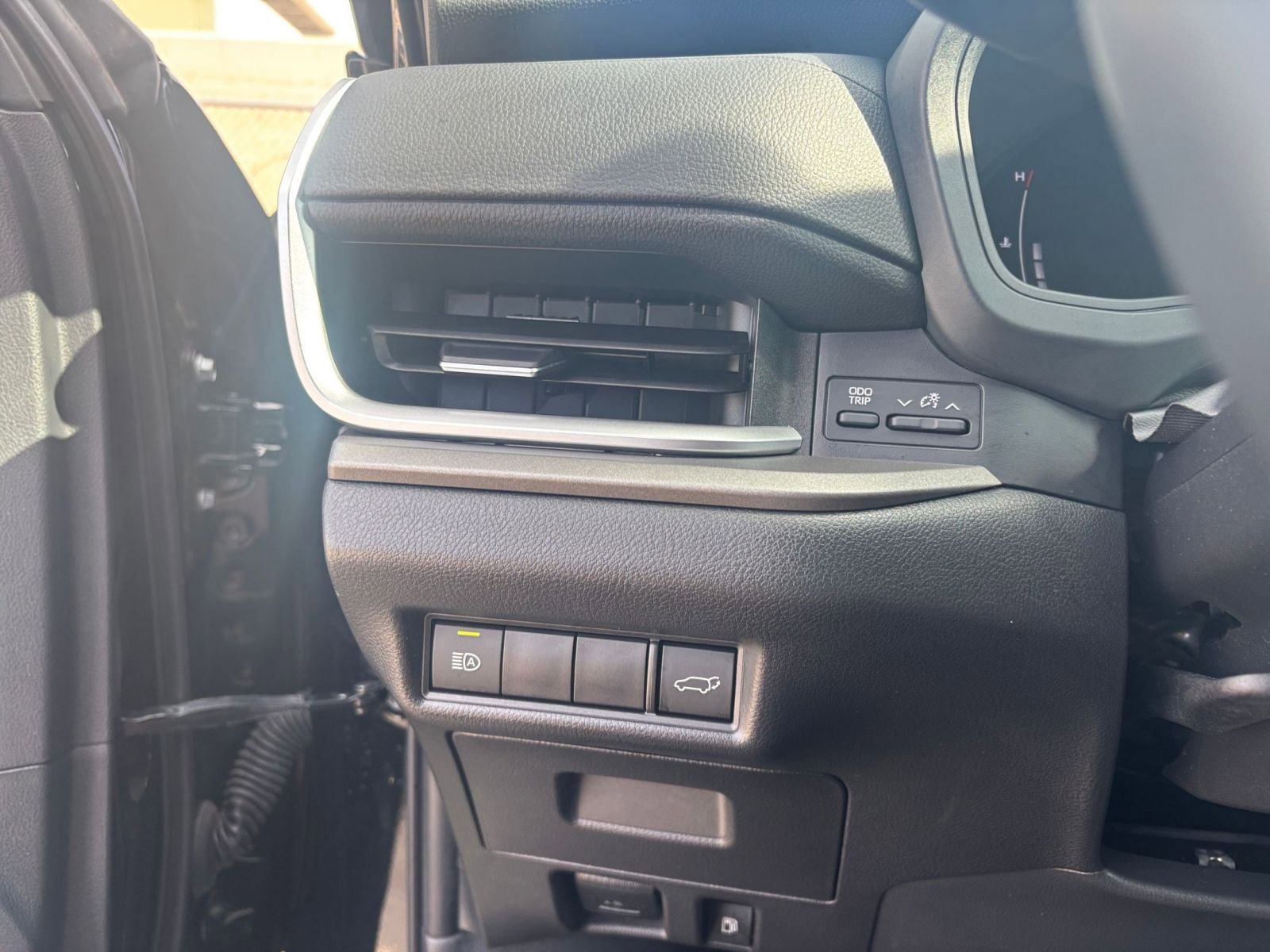 Used 2025 Toyota Grand Highlander FWD image 32