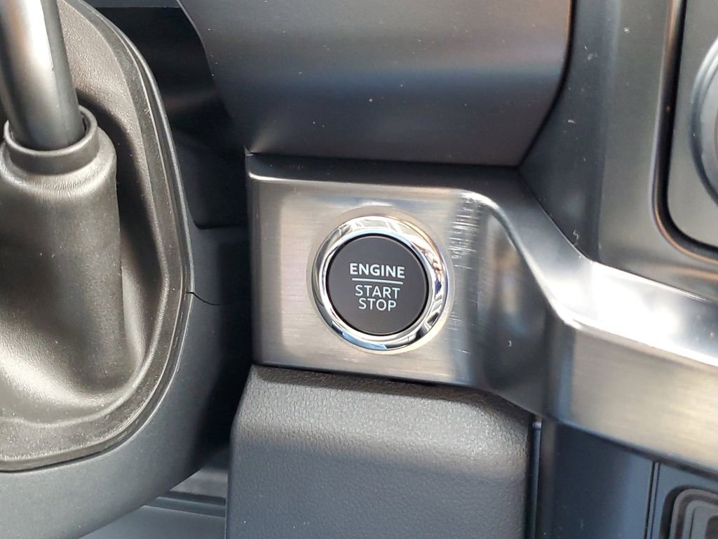 New 2026 Ford F350 4x4 Crew Cab Super Duty image 25