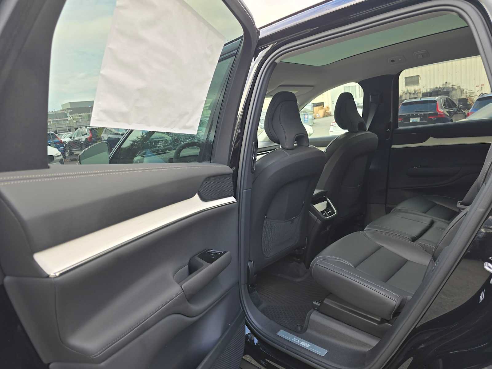 New 2026 Volvo EX90 Ultra AWD/4WD image 16