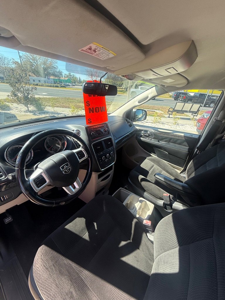 Used 2016 Dodge Grand Caravan SE w/ Quick Order Package 29E SE image 7