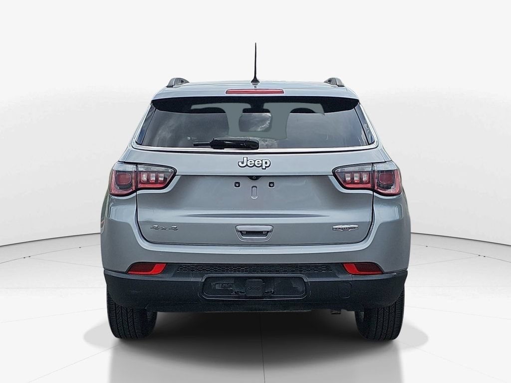 Used 2018 Jeep Compass Latitude w/ Trailer Tow Group AWD/4WD image 7