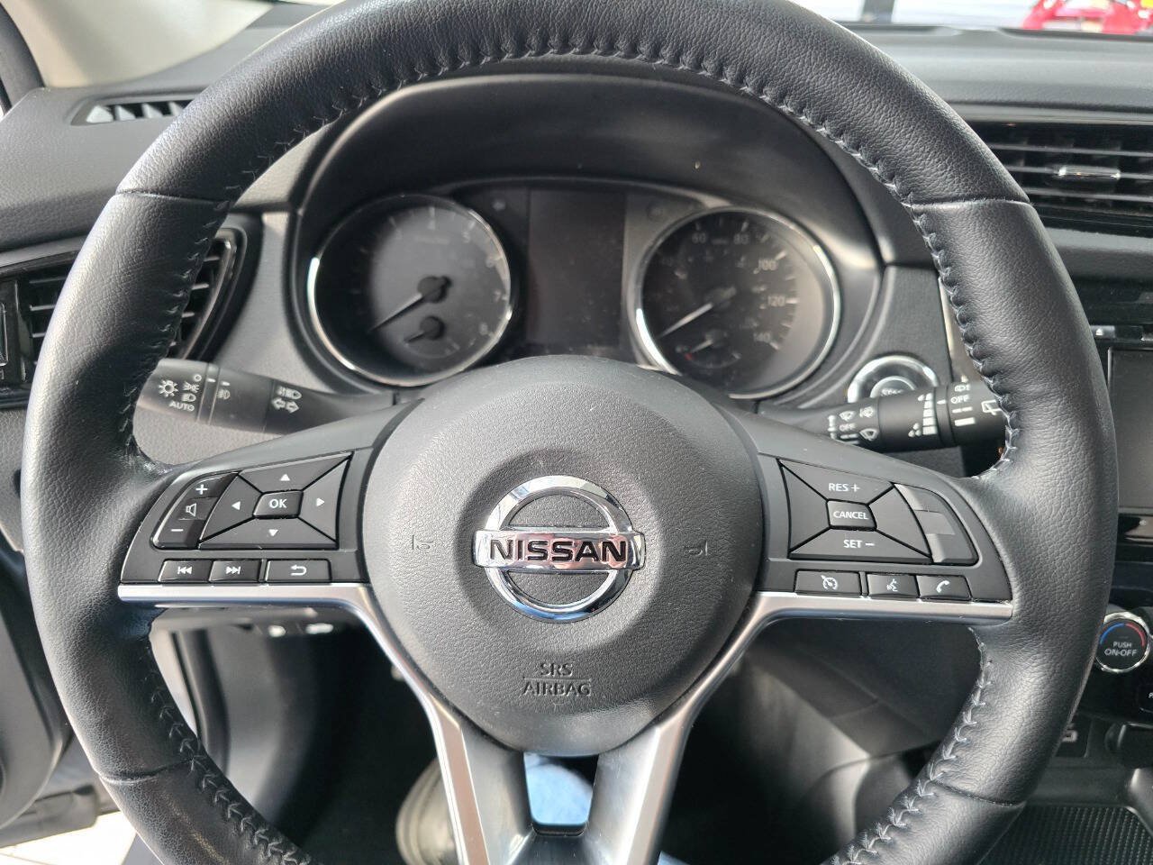 Used 2022 Nissan Rogue Sport SV AWD/4WD image 27