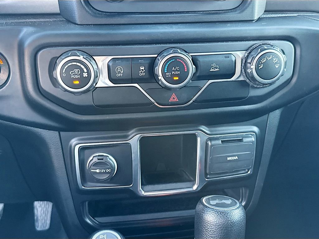 Used 2021 Jeep Wrangler Unlimited Sport image 16