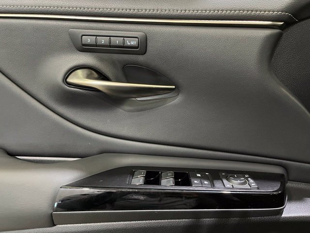 Used 2023 Lexus ES 250 w/ Premium Package AWD/4WD image 14