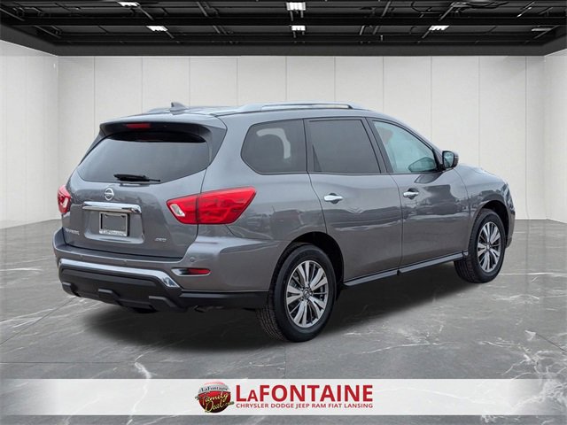 Used 2019 Nissan Pathfinder S image 5
