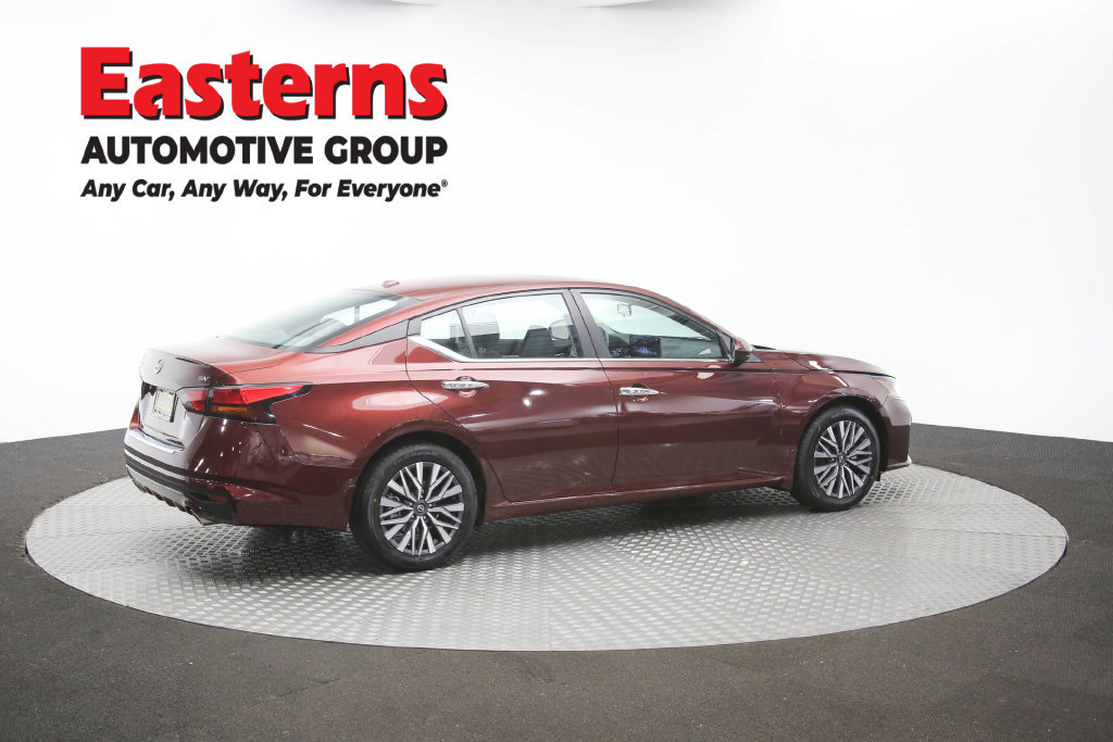 Used 2023 Nissan Altima 2.5 SV w/ SV Premium Package FWD image 47