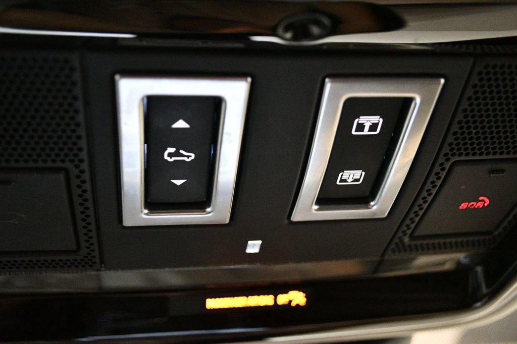 Used 2018 Land Rover Range Rover Supercharged image 68