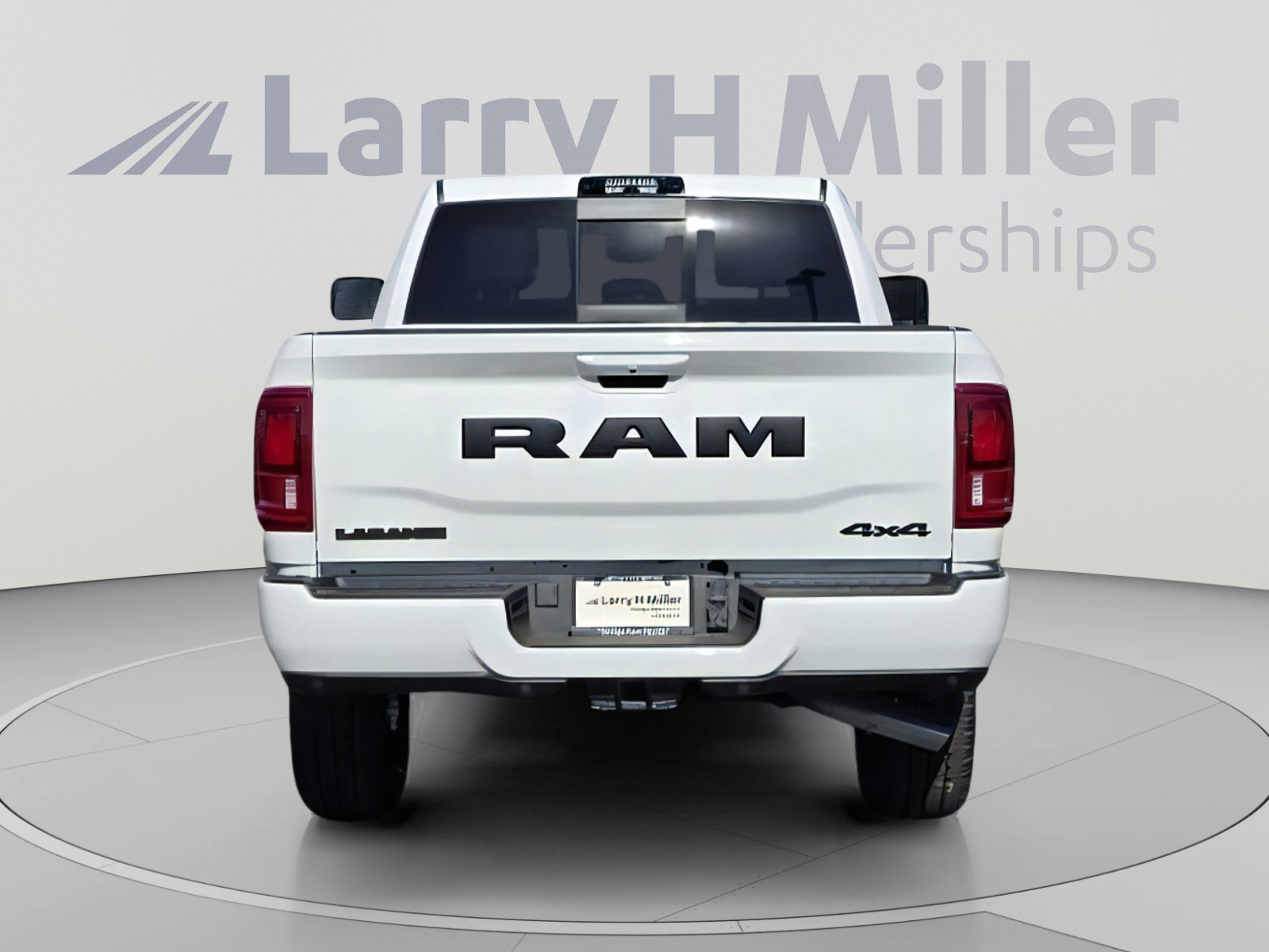 New 2026 RAM 2500 Laramie w/ Night Edition AWD/4WD image 5