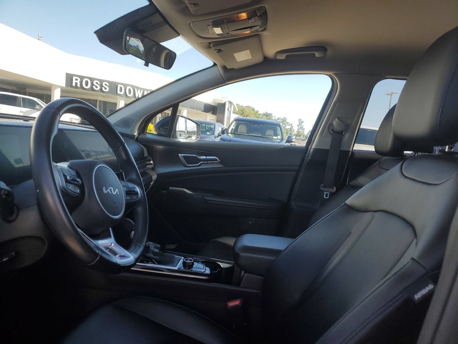 Used 2023 Kia Sportage EX FWD image 8