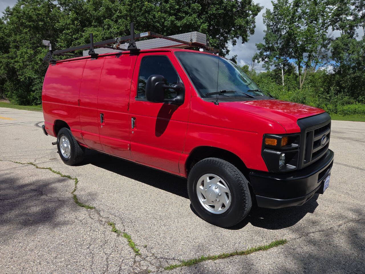 Used 2012 Ford E-250 and Econoline 250 w/ Commercial Cargo Van Pkg RWD image 8