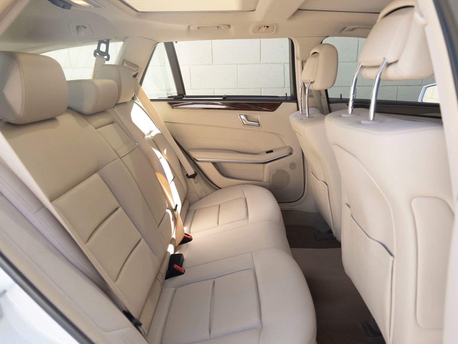 Used 2015 Mercedes-Benz E 350 4MATIC Wagon image 24