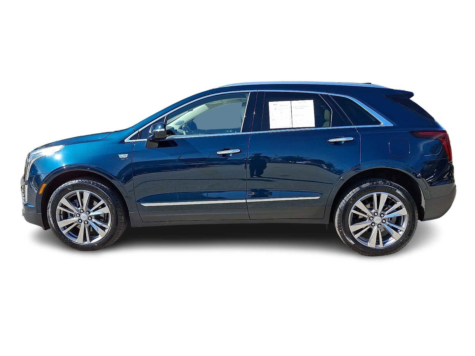 Certified 2024 Cadillac XT5 Premium Luxury image 2
