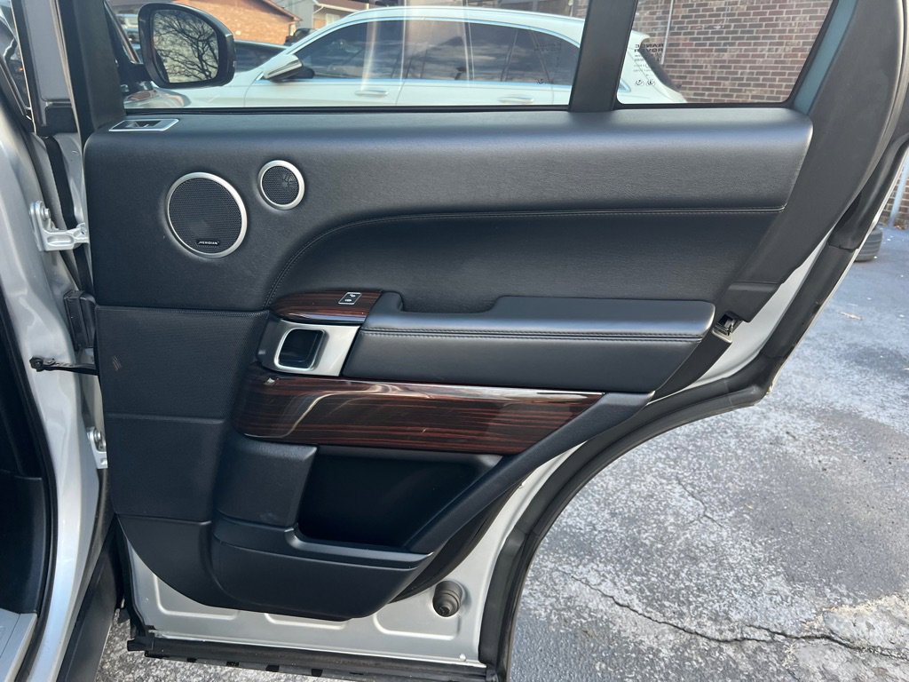 Used 2016 Land Rover Range Rover Supercharged image 71