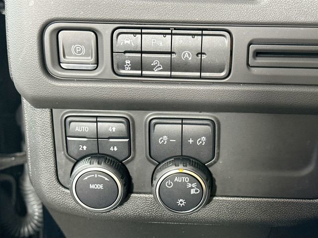 Used 2023 Chevrolet Tahoe Premier AWD/4WD image 26