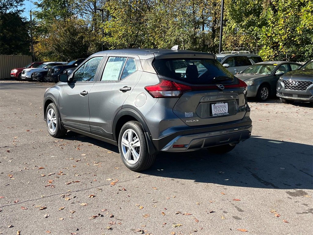New 2025 Nissan Kicks Play S image 7