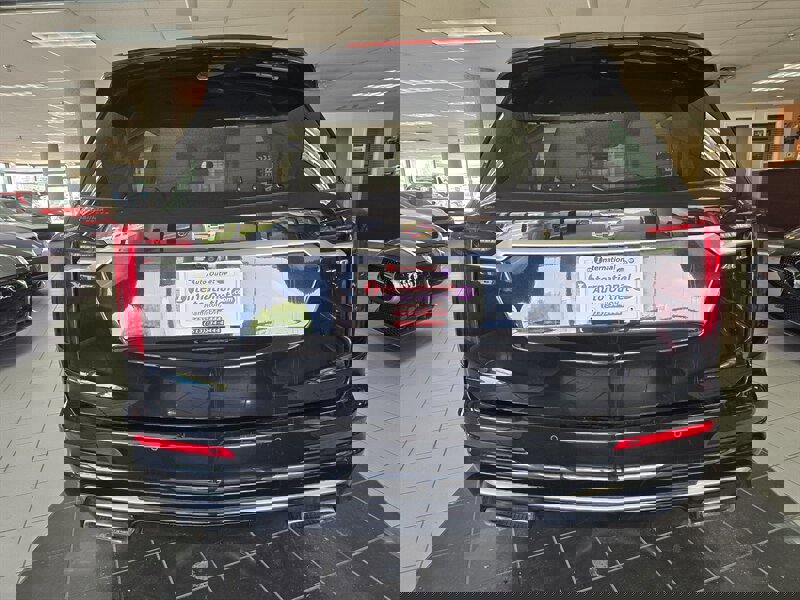 Used 2020 Cadillac XT6 Premium Luxury image 5