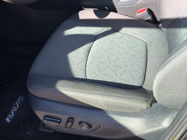 Used 2025 Toyota RAV4 XLE w/ Convenience Package FWD image 24