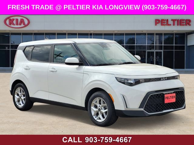 Used 2023 Kia Soul LX w/ Option Group 015 image 1