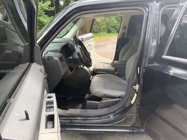 Used 2007 Jeep Patriot Sport w/ PWR Equipment Group AWD/4WD image 4