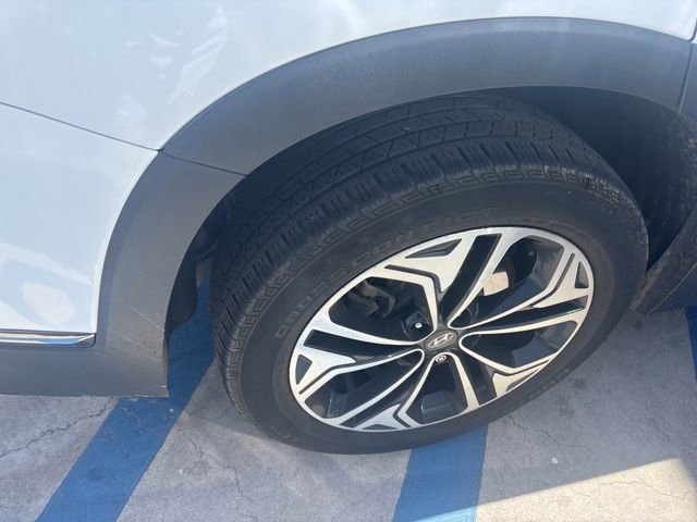 Used 2020 Hyundai Santa Fe Limited image 3