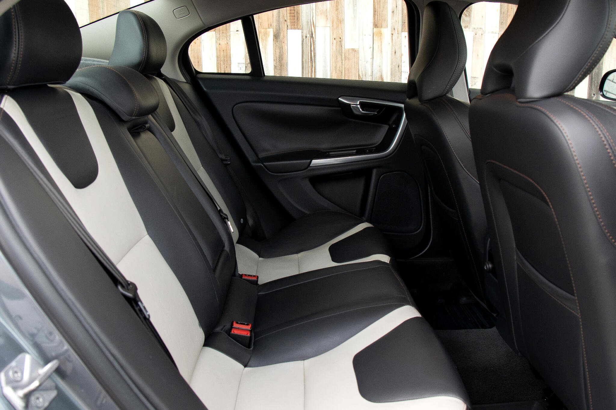 Used 2016 Volvo S60 T5 Cross Country Platinum w/ Protection Package image 27