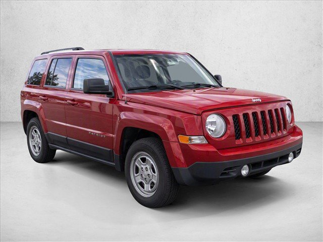 Used 2015 Jeep Patriot Sport w/ Power Value Group FWD image 22