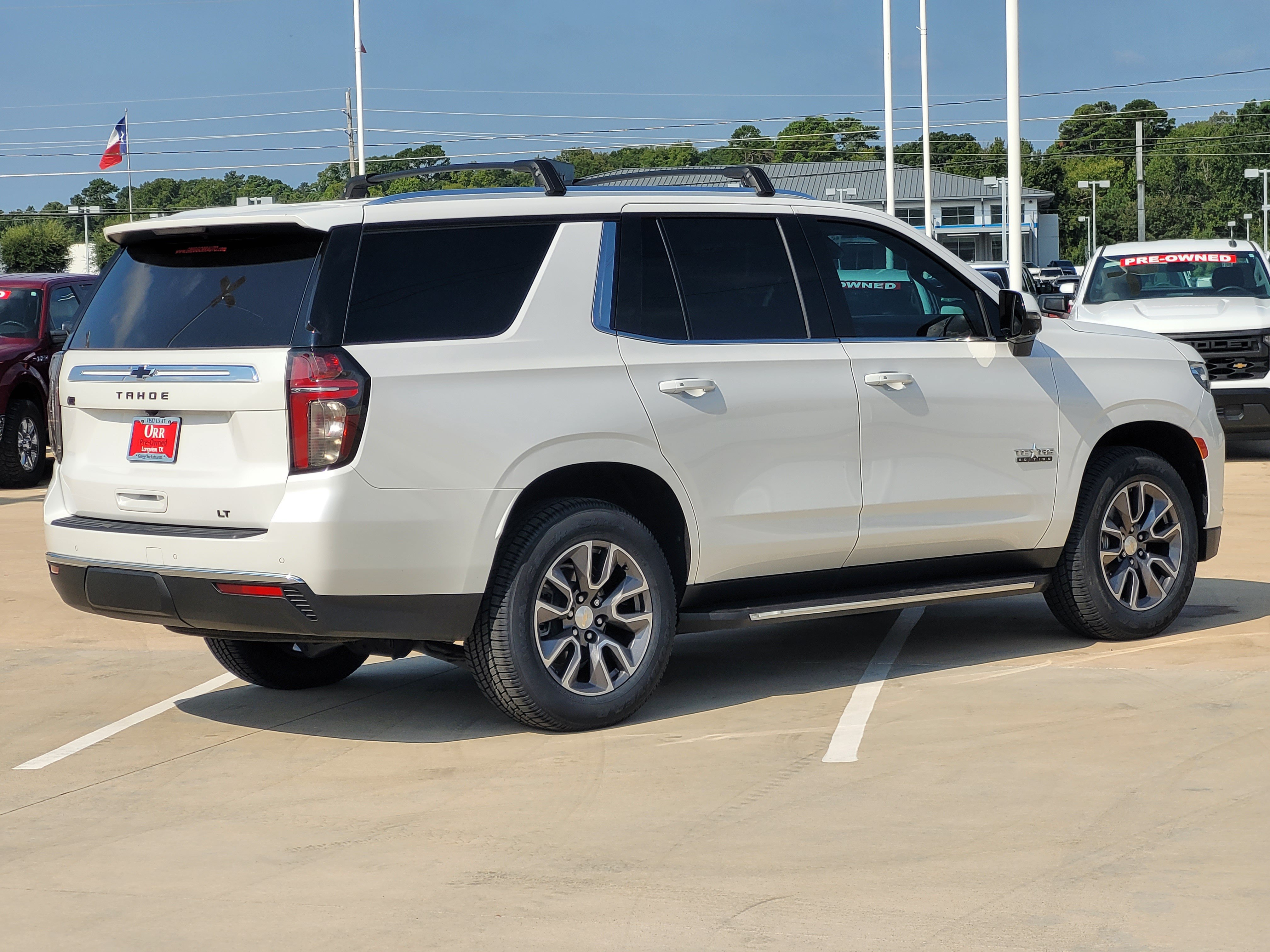 Used 2022 Chevrolet Tahoe LT w/ Luxury Package RWD image 4