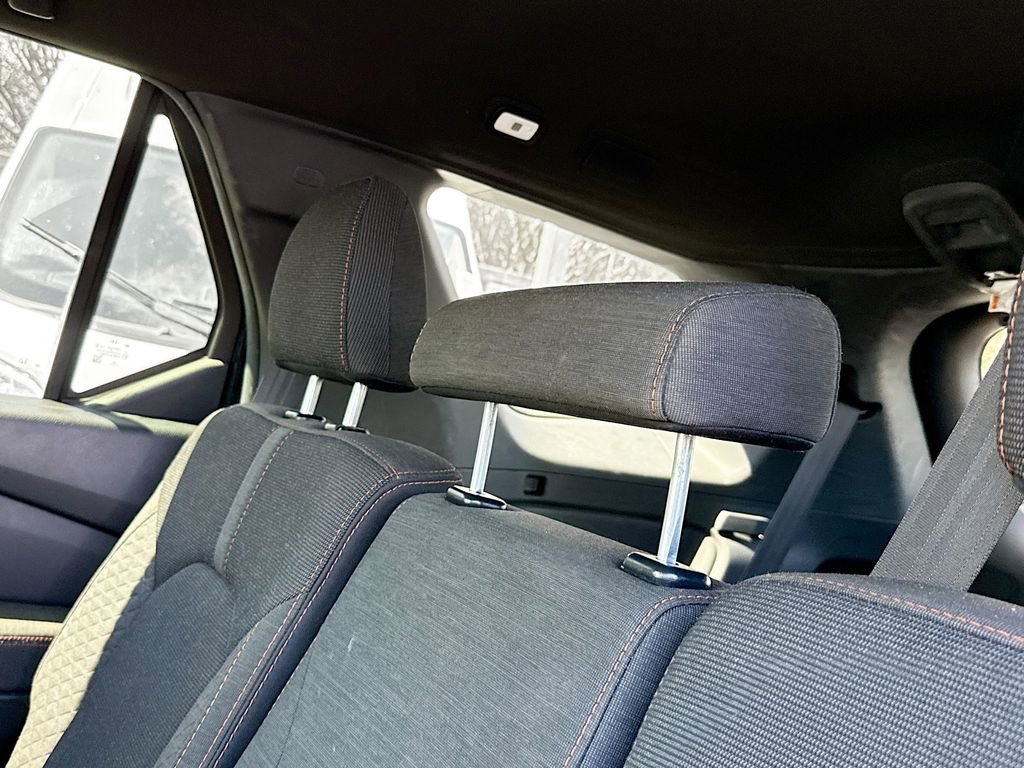 Used 2025 Honda Pilot Sport image 28