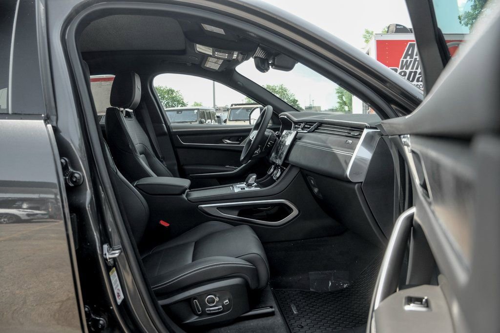 New 2026 Jaguar F-PACE R-Dynamic S image 20