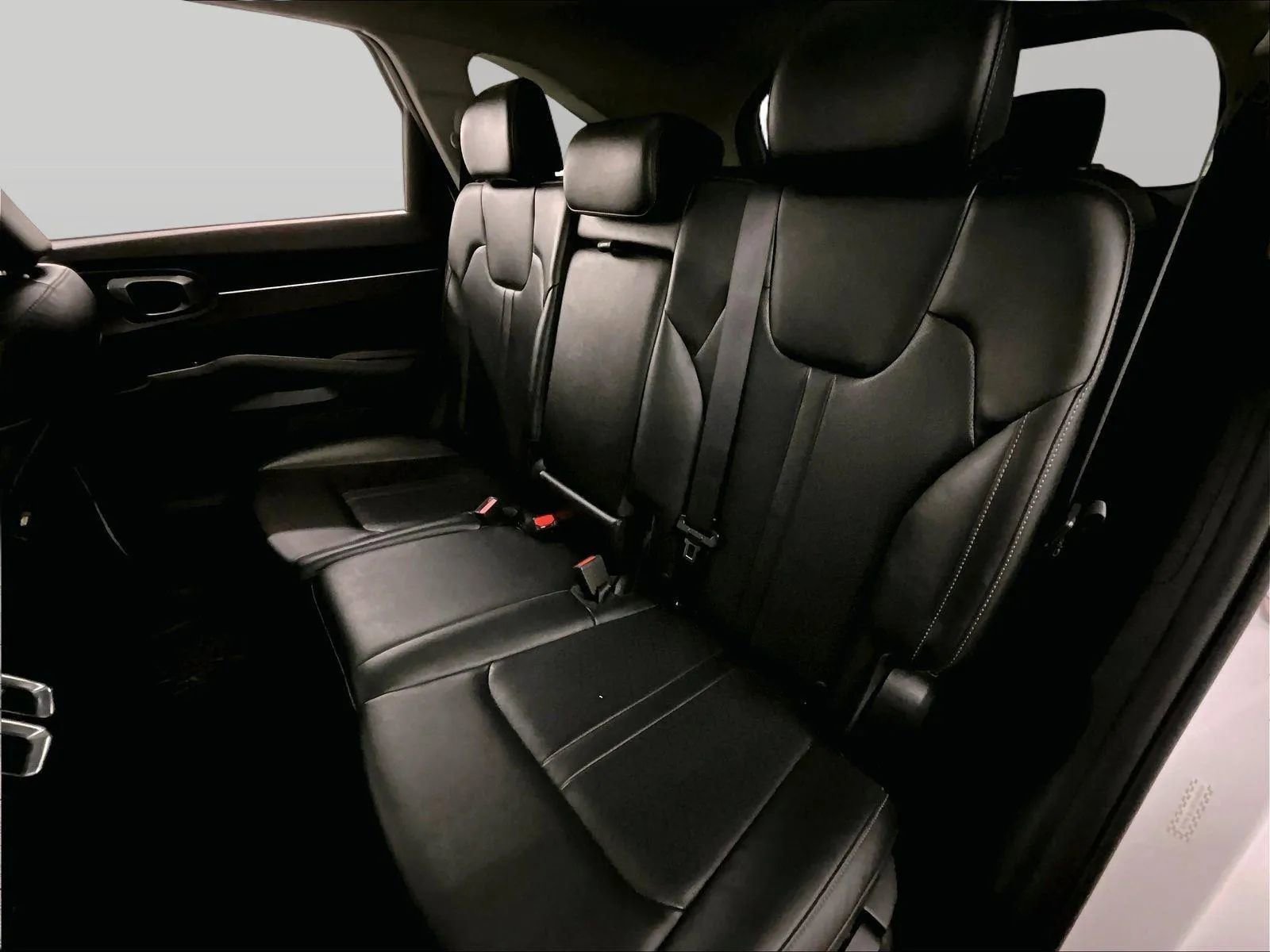 Used 2023 Kia Sorento S w/ Panoramic Sunroof Package image 25