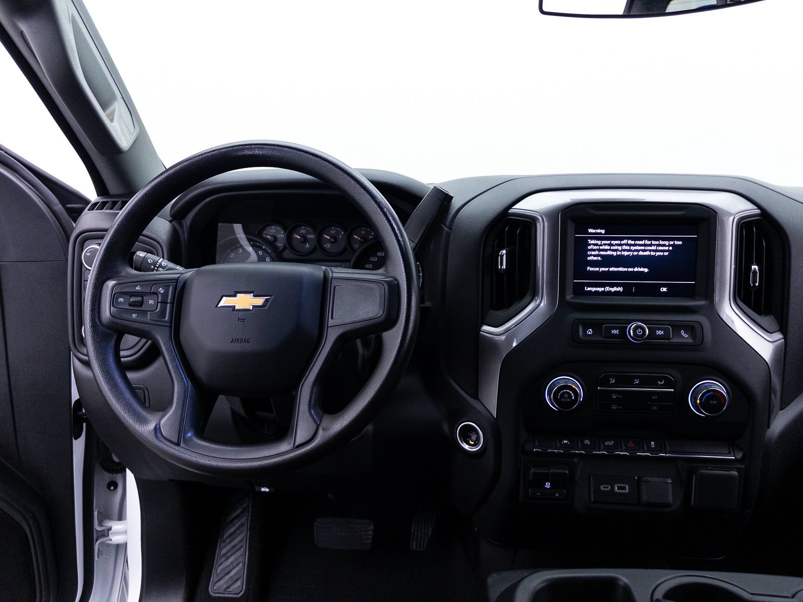 Used 2024 Chevrolet Silverado 1500 Custom AWD/4WD image 3