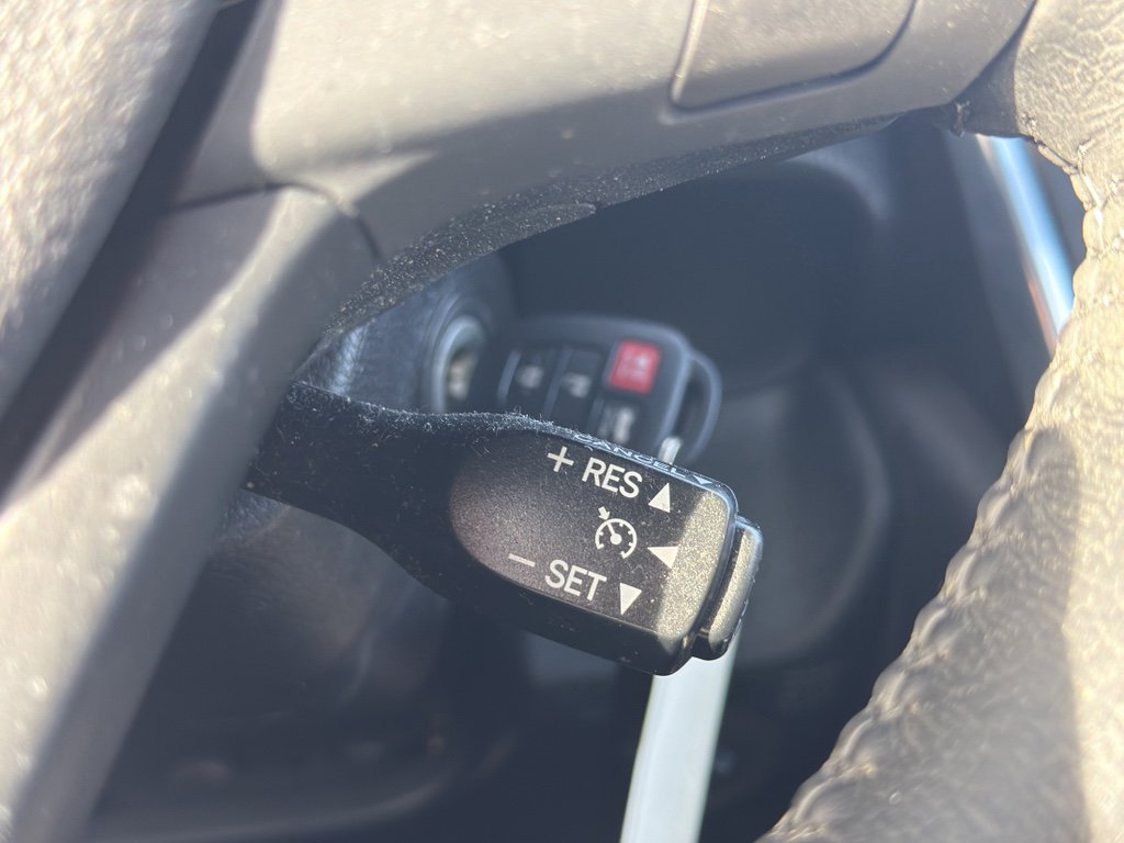 Used 2015 Toyota Camry XSE image 21