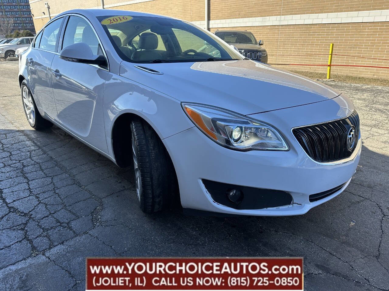 Used 2016 Buick Regal Premium image 10