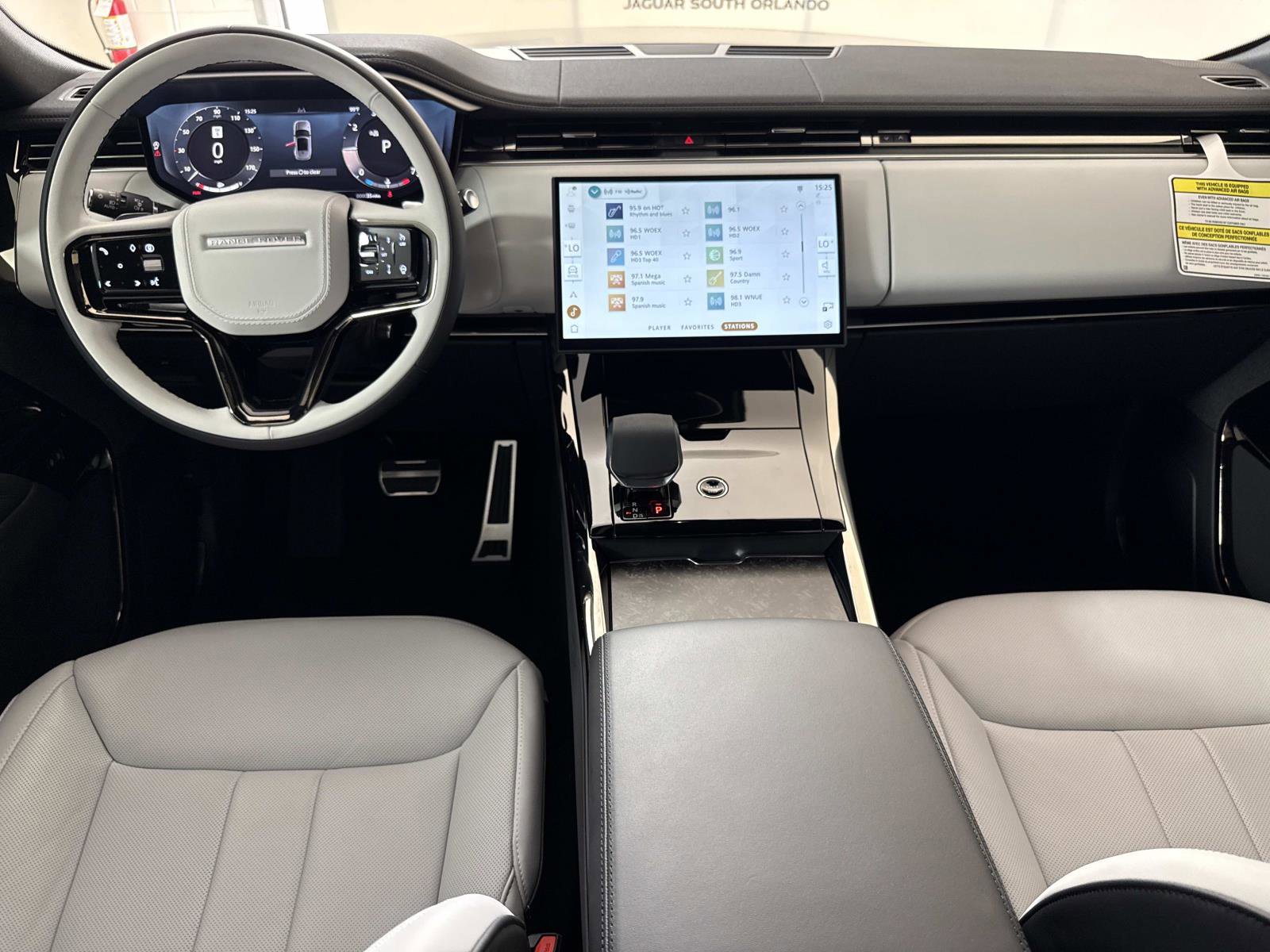 New 2026 Land Rover Range Rover Sport Dynamic SE AWD/4WD image 16